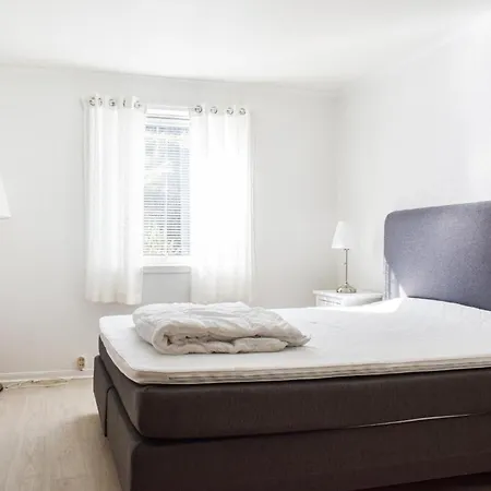 5 Bedroom Amazing In Hauge I Dalane بيت للعطل *